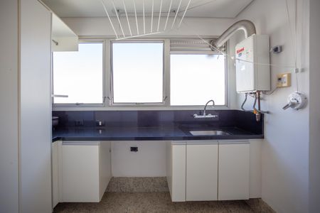 Área de Serviço de apartamento à venda com 3 quartos, 167m² em Indianópolis, São Paulo