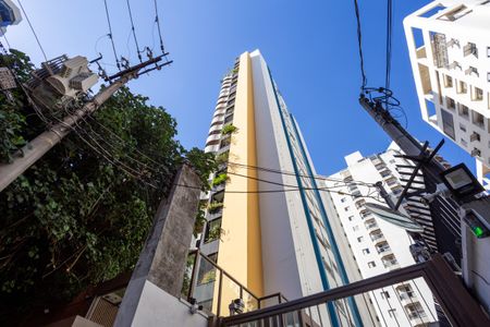 Apartamento à venda com 167m², 3 quartos e 2 vagas Apartamento à venda com 167m², 3 quartos e 2 vagasFachada do Prédio