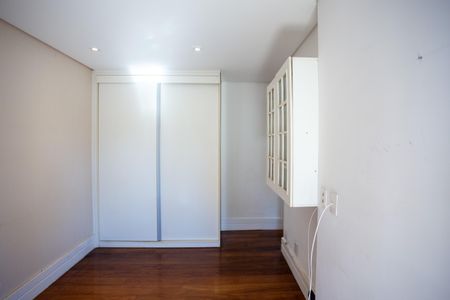 Apartamento à venda com 167m², 3 quartos e 2 vagas Apartamento à venda com 167m², 3 quartos e 2 vagasSuíte 1