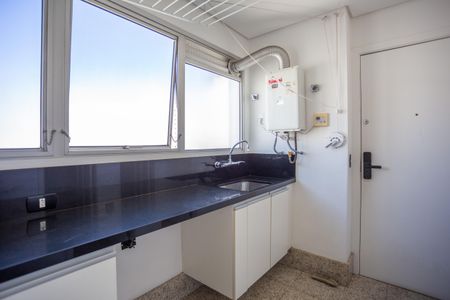 Apartamento à venda com 167m², 3 quartos e 2 vagas Apartamento à venda com 167m², 3 quartos e 2 vagasÁrea de Serviço
