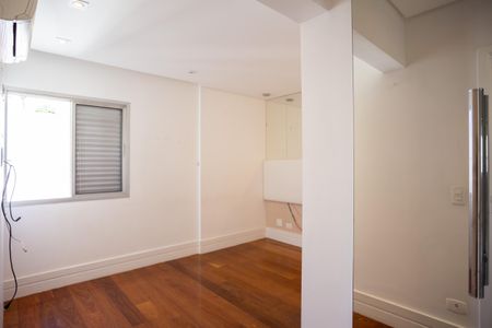 Apartamento à venda com 167m², 3 quartos e 2 vagas Apartamento à venda com 167m², 3 quartos e 2 vagasSuíte 2