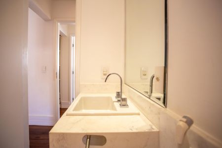 Apartamento à venda com 167m², 3 quartos e 2 vagas Apartamento à venda com 167m², 3 quartos e 2 vagasBanheiro da Suíte 1