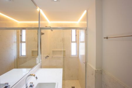 Apartamento à venda com 167m², 3 quartos e 2 vagas Apartamento à venda com 167m², 3 quartos e 2 vagasBanheiro da Suíte 3