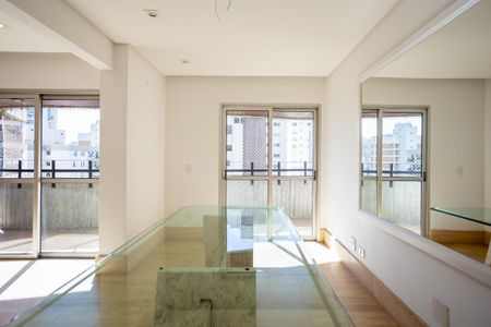 Sala de apartamento à venda com 3 quartos, 167m² em Indianópolis, São Paulo