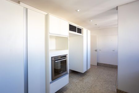 Apartamento à venda com 167m², 3 quartos e 2 vagas Apartamento à venda com 167m², 3 quartos e 2 vagasCozinha
