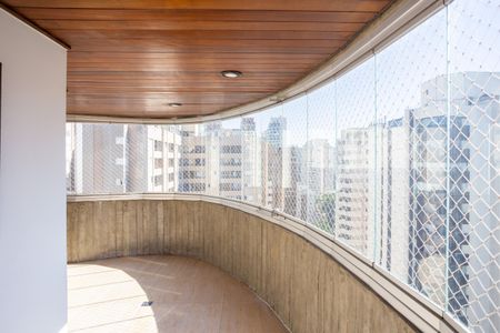 Apartamento à venda com 167m², 3 quartos e 2 vagas Apartamento à venda com 167m², 3 quartos e 2 vagasVaranda