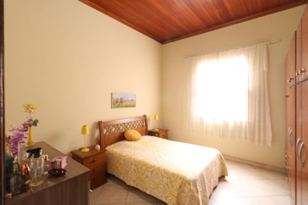 Quarto de casa à venda com 3 quartos, 101m² em Santo Antônio, São Caetano do Sul