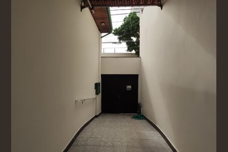 Garagem de casa à venda com 3 quartos, 101m² em Santo Antônio, São Caetano do Sul