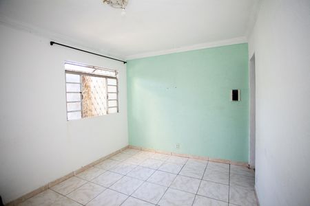 Casa para alugar com 50m², 2 quartos e sem vaga Casa para alugar com 50m², 2 quartos e sem vagaSala