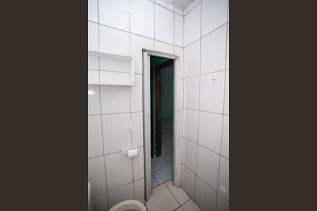 Casa para alugar com 50m², 2 quartos e sem vaga Casa para alugar com 50m², 2 quartos e sem vagaBanheiro Social