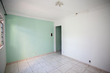 Casa para alugar com 50m², 2 quartos e sem vaga Casa para alugar com 50m², 2 quartos e sem vagaSala