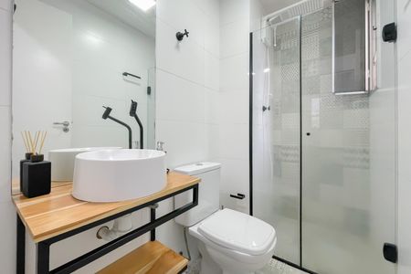Apartamento à venda com 66m², 3 quartos e 1 vaga Apartamento à venda com 66m², 3 quartos e 1 vagaBanheiro