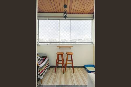 Sacada de apartamento à venda com 3 quartos, 66m² em Continental, Osasco
