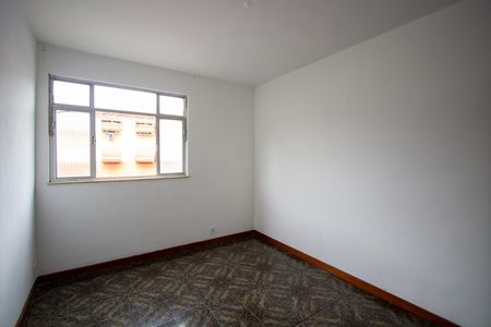 Sala de apartamento para alugar com 2 quartos, 50m² em Rocha, São Gonçalo