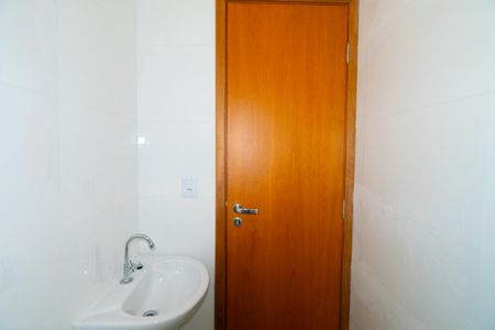Banheiro de apartamento para alugar com 1 quarto, 35m² em Jardim Oriental, São Paulo
