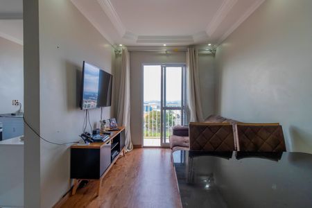 Sala de apartamento para alugar com 2 quartos, 56m² em Parque Turiguara, Cotia