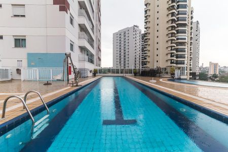 Apartamento para alugar com 175m², 4 quartos e 3 vagas Apartamento para alugar com 175m², 4 quartos e 3 vagasÁrea comum - Piscina