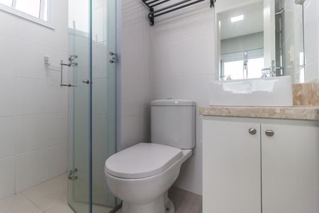 Apartamento para alugar com 175m², 4 quartos e 3 vagas Apartamento para alugar com 175m², 4 quartos e 3 vagasBanheiro da Suíte 1