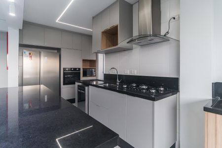 Apartamento para alugar com 175m², 4 quartos e 3 vagas Apartamento para alugar com 175m², 4 quartos e 3 vagasCozinha