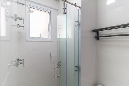 Apartamento para alugar com 175m², 4 quartos e 3 vagas Apartamento para alugar com 175m², 4 quartos e 3 vagasBanheiro da Suíte 1