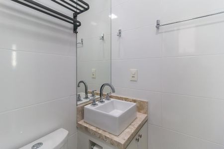 Apartamento para alugar com 175m², 4 quartos e 3 vagas Apartamento para alugar com 175m², 4 quartos e 3 vagasBanheiro da Suíte 1