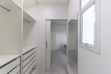 Apartamento para alugar com 175m², 4 quartos e 3 vagas Apartamento para alugar com 175m², 4 quartos e 3 vagasCloset