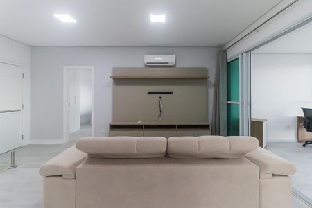 Apartamento para alugar com 175m², 4 quartos e 3 vagas Apartamento para alugar com 175m², 4 quartos e 3 vagasSala de TV