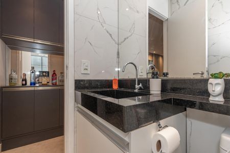 Apartamento para alugar com 66m², 3 quartos e 2 vagasBanheiro Corredor
