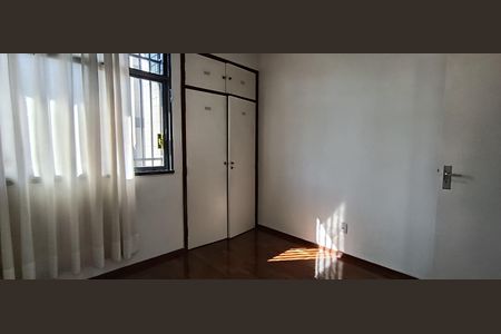 Apartamento para alugar com 133m², 4 quartos e 1 vaga Apartamento para alugar com 133m², 4 quartos e 1 vagaQuarto