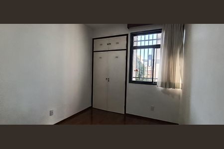 Apartamento para alugar com 133m², 4 quartos e 1 vaga Apartamento para alugar com 133m², 4 quartos e 1 vagaQuarto