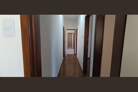 Apartamento para alugar com 133m², 4 quartos e 1 vaga Apartamento para alugar com 133m², 4 quartos e 1 vagaCorredor