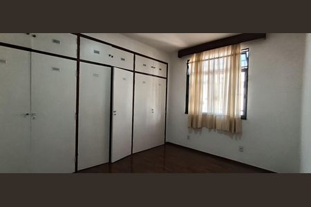 Apartamento para alugar com 133m², 4 quartos e 1 vaga Apartamento para alugar com 133m², 4 quartos e 1 vagaQuarto