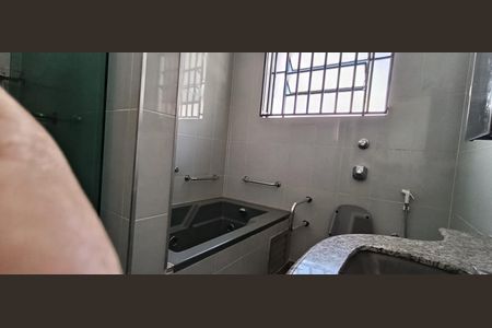 Apartamento para alugar com 133m², 4 quartos e 1 vaga Apartamento para alugar com 133m², 4 quartos e 1 vagaBanheiro