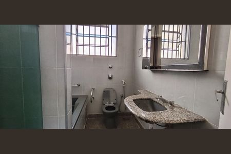 Apartamento para alugar com 133m², 4 quartos e 1 vaga Apartamento para alugar com 133m², 4 quartos e 1 vagaBanheiro
