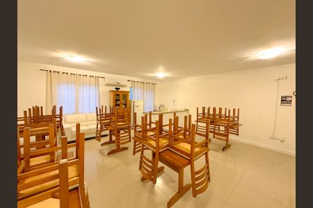 Apartamento para alugar com 75m², 2 quartos e 1 vagaÁrea comum - Salão de festas