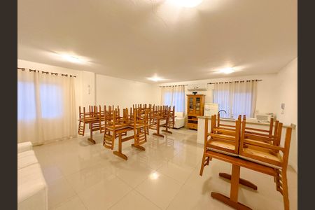 Apartamento para alugar com 75m², 2 quartos e 1 vagaÁrea comum - Salão de festas
