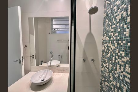 Apartamento à venda com 75m², 2 quartos e sem vaga Apartamento à venda com 75m², 2 quartos e sem vagaBanheiro