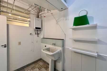 Apartamento à venda com 75m², 2 quartos e sem vaga Apartamento à venda com 75m², 2 quartos e sem vagaÁrea de Serviço