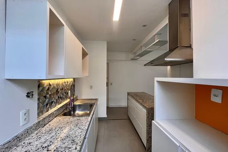 Apartamento à venda com 75m², 2 quartos e sem vaga Apartamento à venda com 75m², 2 quartos e sem vagaCozinha