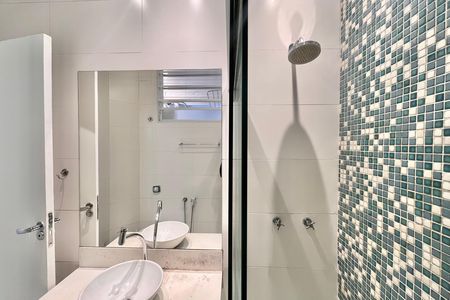 Apartamento à venda com 75m², 2 quartos e sem vaga Apartamento à venda com 75m², 2 quartos e sem vagaBanheiro