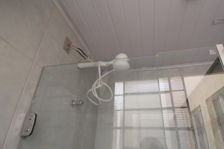 Banheiro da Suíte de apartamento para alugar com 2 quartos, 35m² em Jardim Simus, Sorocaba