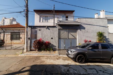 Fachada de casa à venda com 2 quartos, 220m² em Parque Vitoria, São Paulo