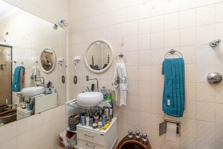 Casa para alugar com 469m², 4 quartos e 2 vagas Casa para alugar com 469m², 4 quartos e 2 vagasBanheiro da Suíte