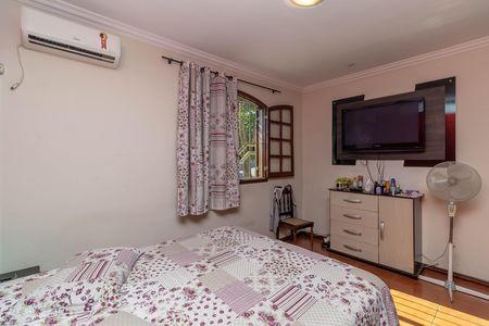 Casa para alugar com 469m², 4 quartos e 2 vagas Casa para alugar com 469m², 4 quartos e 2 vagasQuarto 4