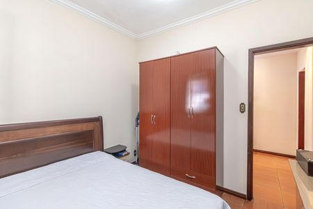 Casa para alugar com 469m², 4 quartos e 2 vagas Casa para alugar com 469m², 4 quartos e 2 vagasQuarto 1