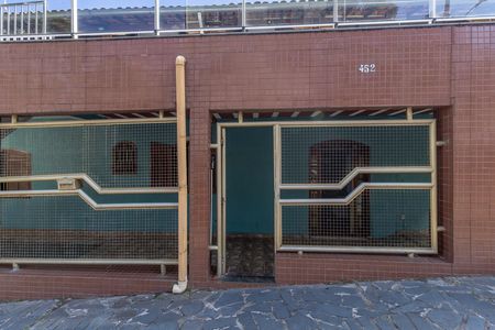 Casa para alugar com 469m², 4 quartos e 2 vagas Casa para alugar com 469m², 4 quartos e 2 vagasFachada