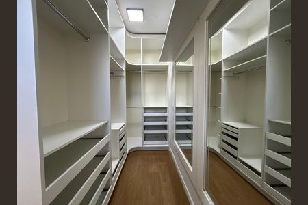 Casa para alugar com 500m², 7 quartos e 3 vagas Casa para alugar com 500m², 7 quartos e 3 vagasSuíte