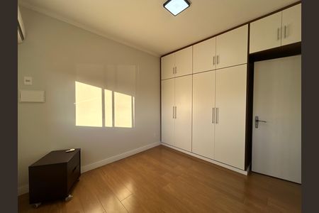 Casa para alugar com 500m², 7 quartos e 3 vagas Casa para alugar com 500m², 7 quartos e 3 vagasQuarto 2
