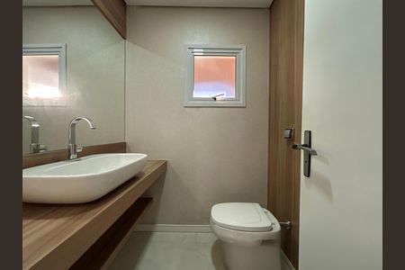Casa para alugar com 500m², 7 quartos e 3 vagas Casa para alugar com 500m², 7 quartos e 3 vagasLavabo