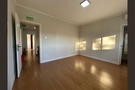 Casa para alugar com 500m², 7 quartos e 3 vagas Casa para alugar com 500m², 7 quartos e 3 vagasSuíte